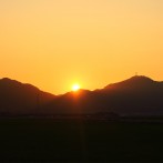 66_弥彦山に沈む夕陽