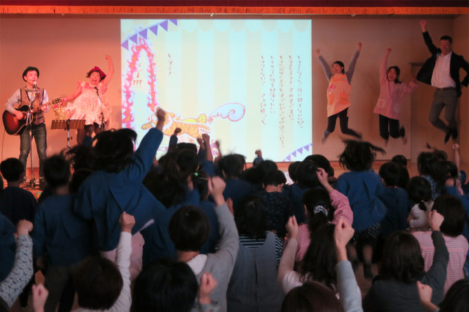 74_中沢保育園創立50周年記念ケチャマヨコンサート