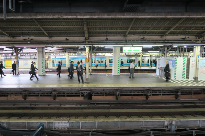 01_新橋駅で乗り換えて